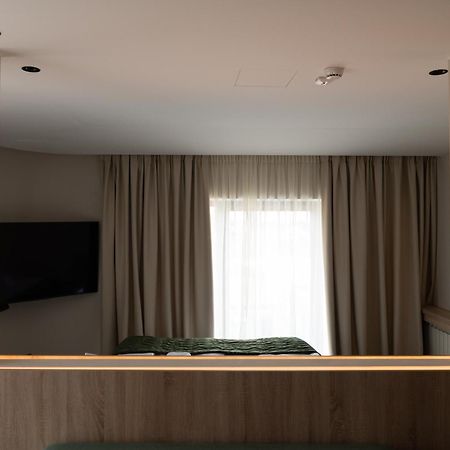 Hotel Gracian Sremska Mitrovica Exteriér fotografie