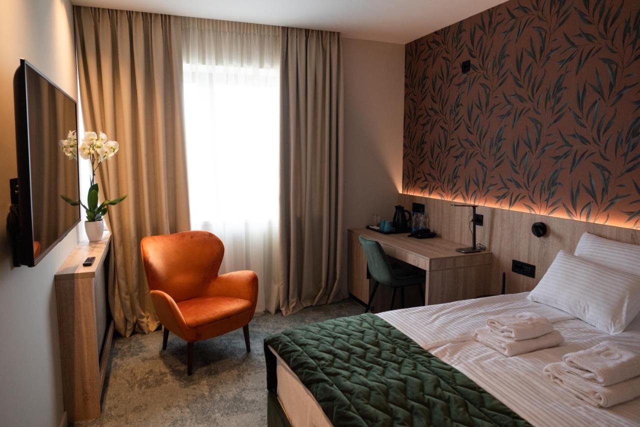 Hotel Gracian Sremska Mitrovica Exteriér fotografie